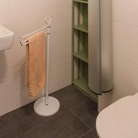 White Premium In Apartment Graz